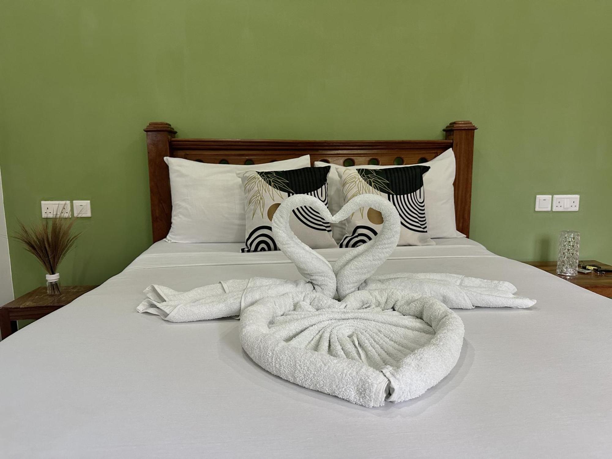 Cezere The Palm Hotel Paje Buitenkant foto
